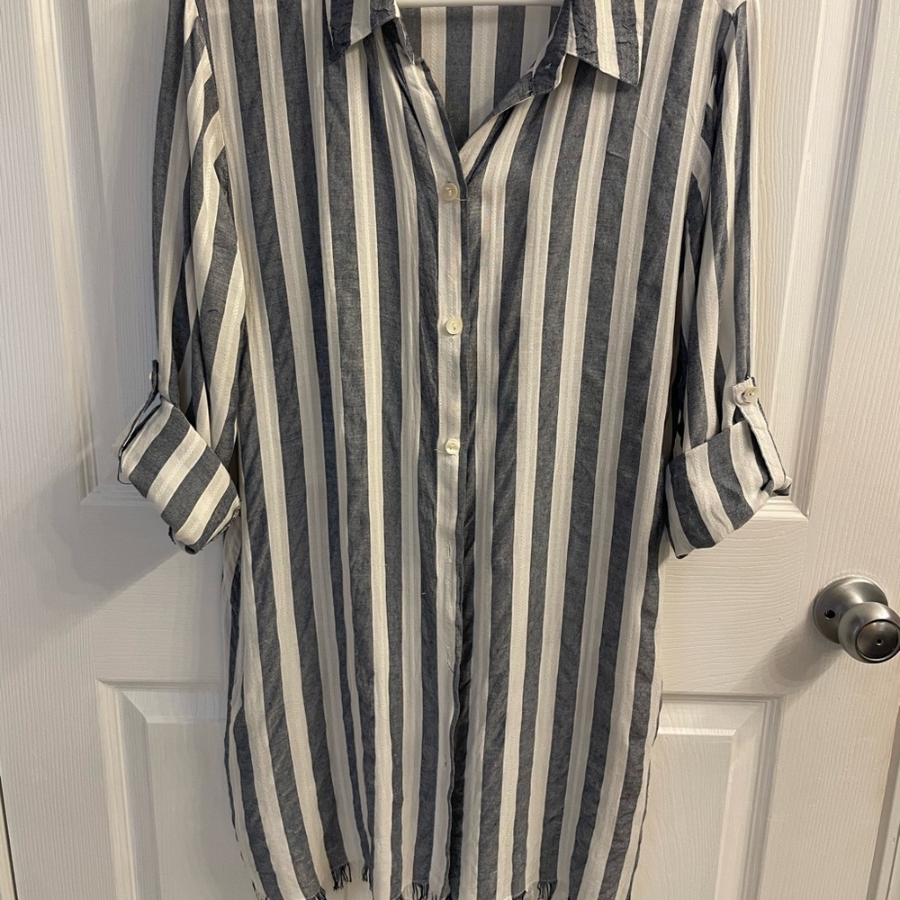 Blue Island woman’s shirt dress